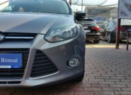 FORD FOCUS 1.6 SCTI Ecoboost Titanium 2. Tulaj. Szervizkönyv! TEMPOMAT. PARKRADAR. SZÉLVÉDŐFŰTÉS