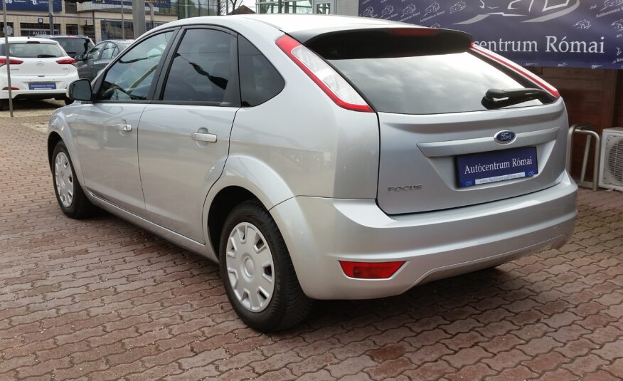 FORD FOCUS 1.6 Fresh EURO5 2. Tulaj. Szervizkönyv! KLÍMA. TEMPOMAT. KÖDLÁMPA