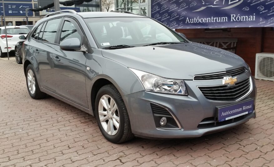 CHEVROLET CRUZE SW 1.8 LT Plus MO.-i. KLÍMA. TEMPOMAT. PARKRADAR. ALUFELNI