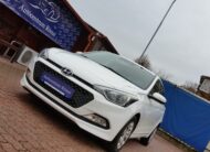 HYUNDAI I20 1.4i MPi Life AC 2. Tulaj. 100LE! KLÍMA. TEMPOMAT. PARKRADAR. ÜLÉSFŰTÉS. KORMÁNYFŰTÉS