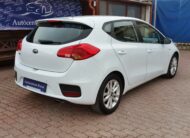 KIA CEE'D 1.4 CVVT LX Edition 7. 83.000km! 1. Tulaj. Szervizkönyv! PARKRADAR. ÜLÉSFŰTÉS