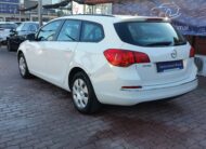 OPEL ASTRA J Sports Tourer 1.6 Enjoy MO.-i. 1. Tulaj. Szervizkönyv! KLÍMA. KÖDLÁMPA