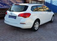 OPEL ASTRA J Sports Tourer 1.6 Enjoy MO.-i. 1. Tulaj. Szervizkönyv! KLÍMA. KÖDLÁMPA