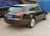 OPEL INSIGNIA Sports Tourer 1.6 CDTI EcoFlex Cosmo Start Stop MO.-i. 1. Tulaj. BŐRBELSŐ. TEMPOMAT. BOSE. XENON. NAVIGÁCIÓ