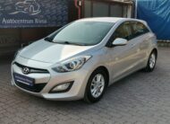 HYUNDAI I30 1.6 GDi Life 113.000km! Szervizkönyv! PARKRADAR. TEMPOMAT. ÜLÉSFŰTÉS. ALUFELNI