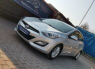 HYUNDAI I30 1.6 GDi Life 113.000km! Szervizkönyv! PARKRADAR. TEMPOMAT. ÜLÉSFŰTÉS. ALUFELNI