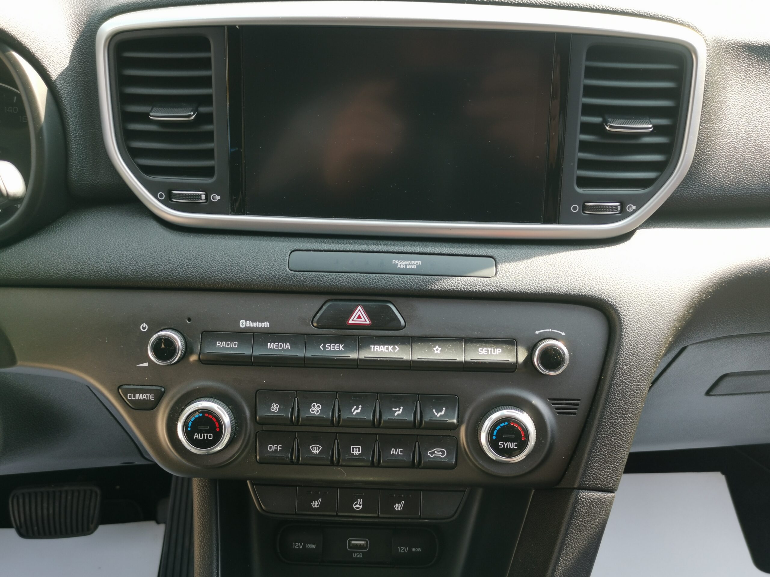 KIA SPORTAGE 1.6 CRDI HP Silver DCT MY21 MO.-i. 1. Tulaj. Autómata. ÁFÁ-s! TEMPOMAT. PARKRADAR. KAMERA