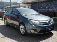TOYOTA AVENSIS 1.8 Sol 136.000KM! 2. Tulaj. TEMPOMAT. KAMERA. NAVIGÁCIÓ. ALUFELNI