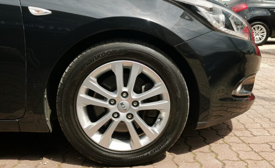 KIA CEE'D 1.6 GDI Jubileum 104.000km! 2. Tulaj. NAVIGÁCIÓ. FÉLBŐR BELSŐ. TEMPOMAT. KAMERA