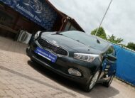 KIA CEE'D 1.6 GDI Jubileum 104.000km! 2. Tulaj. NAVIGÁCIÓ. FÉLBŐR BELSŐ. TEMPOMAT. KAMERA