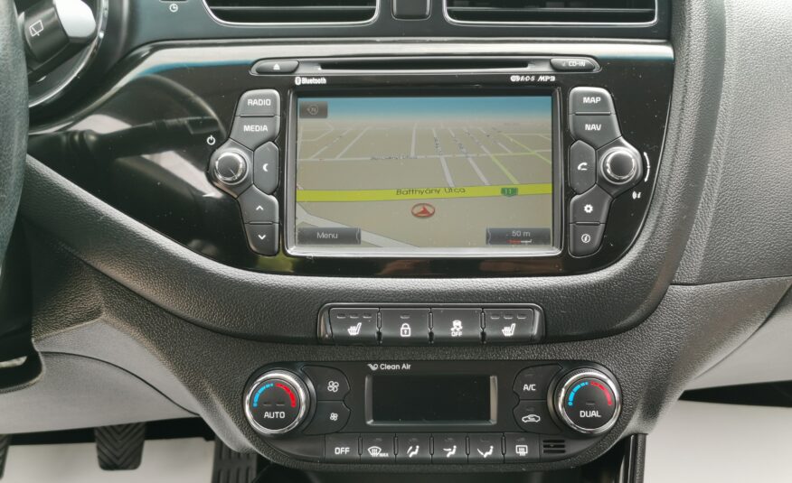 KIA CEE'D 1.6 GDI Jubileum 104.000km! 2. Tulaj. NAVIGÁCIÓ. FÉLBŐR BELSŐ. TEMPOMAT. KAMERA