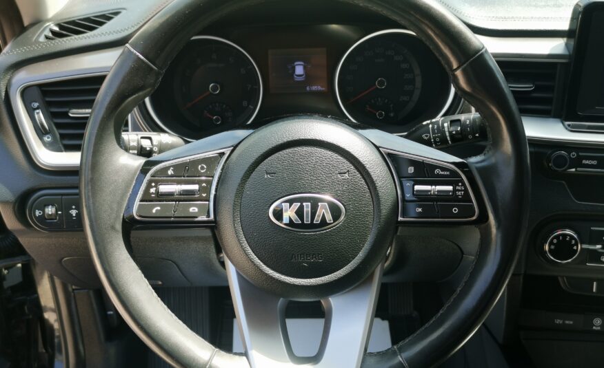 KIA CEE'D Ceed 1.4 MPI Bronze 61.000km! 1. Tulaj! Szervizkönyv! KAMERA. ÜLÉSFŰTÉS. TAMPOMAT. ALUFELNI