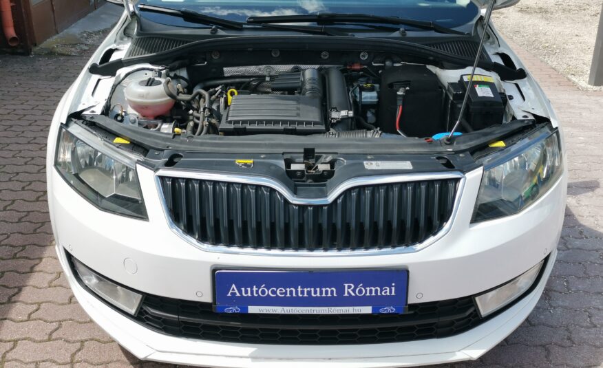 SKODA OCTAVIA Combi 1.4 TSI Style Mo.-i. 1. Tulaj. TEMPOMAT. PARKRADAR. ÜLÉSFŰTÉS. ALUFELNI