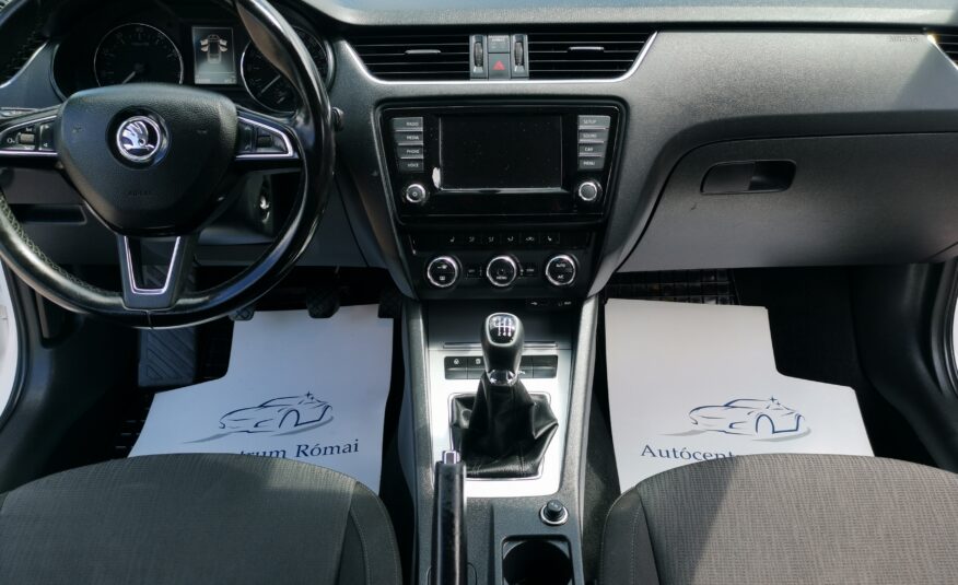 SKODA OCTAVIA Combi 1.4 TSI Style Mo.-i. 1. Tulaj. TEMPOMAT. PARKRADAR. ÜLÉSFŰTÉS. ALUFELNI