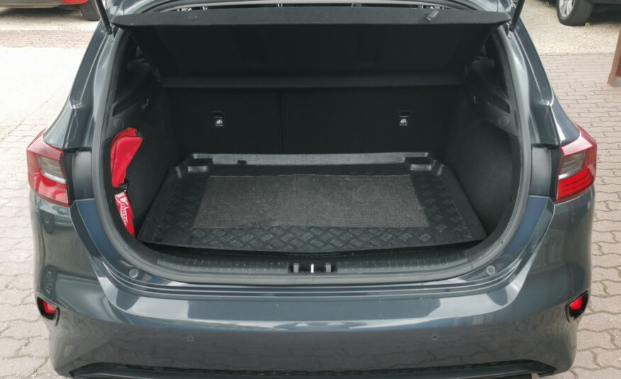 KIA CEE'D Ceed 1.6 CRDi HP Gold MO.-i. 1. Tulaj. Áfás! Szervizkönyv! TEMPOMAT. KAMERA. ÜLÉSFŰTÉS