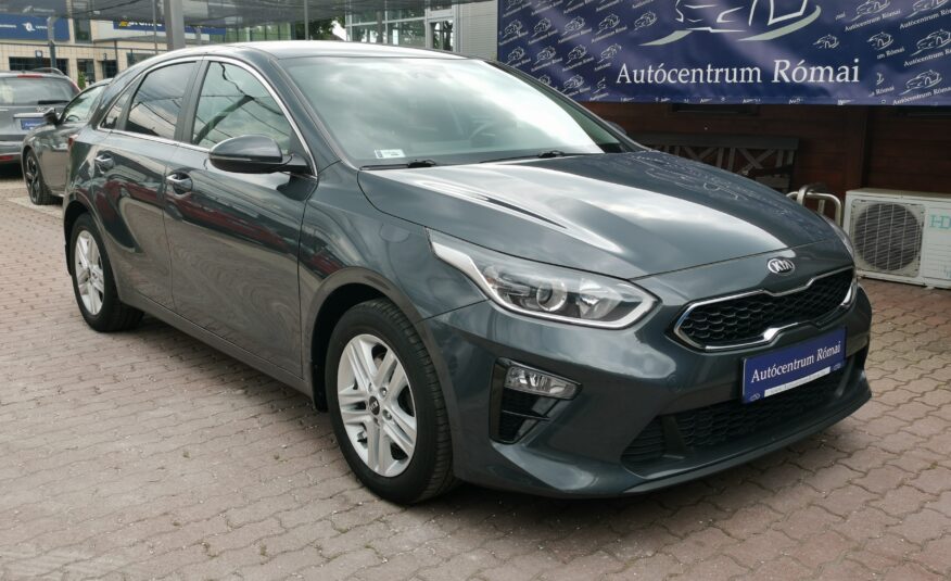 KIA CEE'D Ceed 1.6 CRDi HP Gold MO.-i. 1. Tulaj. Áfás! Szervizkönyv! TEMPOMAT. KAMERA. ÜLÉSFŰTÉS
