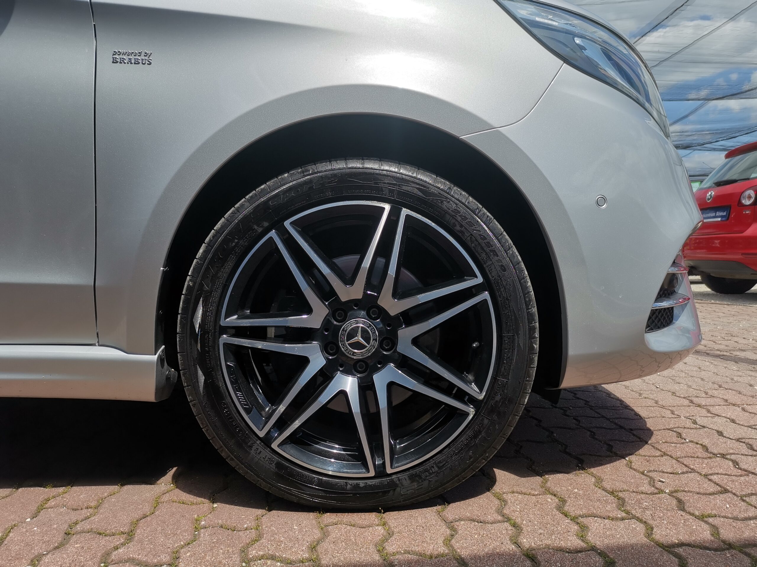 MERCEDES-BENZ V-OSZTÁLY V 300 BlueTec d Exclusive L (Automata) 4×4 (7 személyes ) 67.000km! 2. Tulaj! AMG LINE. BŐR. NAVIGÁCIÓ. PANORÁMA