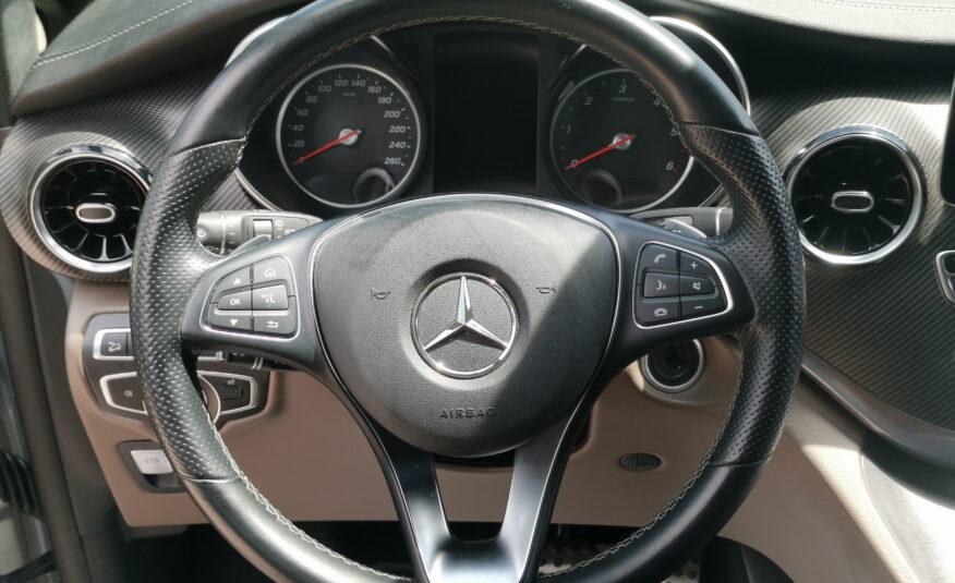 MERCEDES-BENZ V-OSZTÁLY V 300 BlueTec d Exclusive L (Automata) 4×4 (7 személyes ) 67.000km! 2. Tulaj! AMG LINE. BŐR. NAVIGÁCIÓ. PANORÁMA