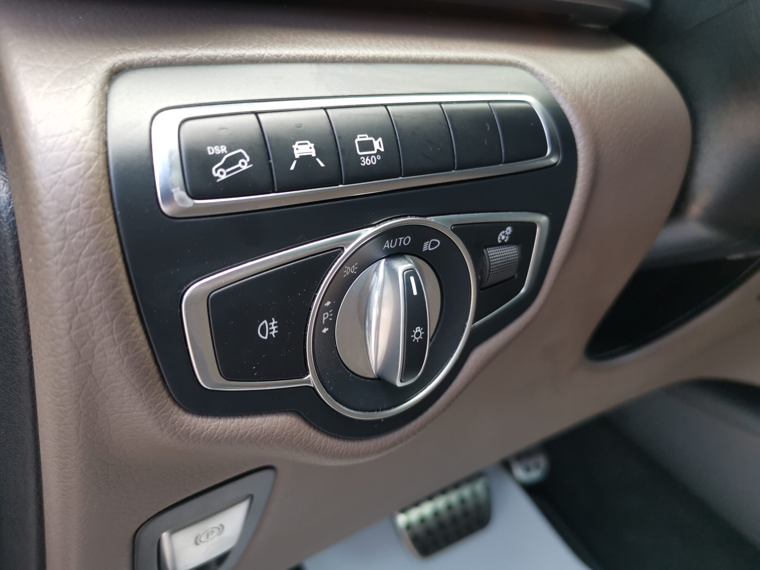 MERCEDES-BENZ V-OSZTÁLY V 300 BlueTec d Exclusive L (Automata) 4×4 (7 személyes ) 67.000km! 2. Tulaj! AMG LINE. BŐR. NAVIGÁCIÓ. PANORÁMA