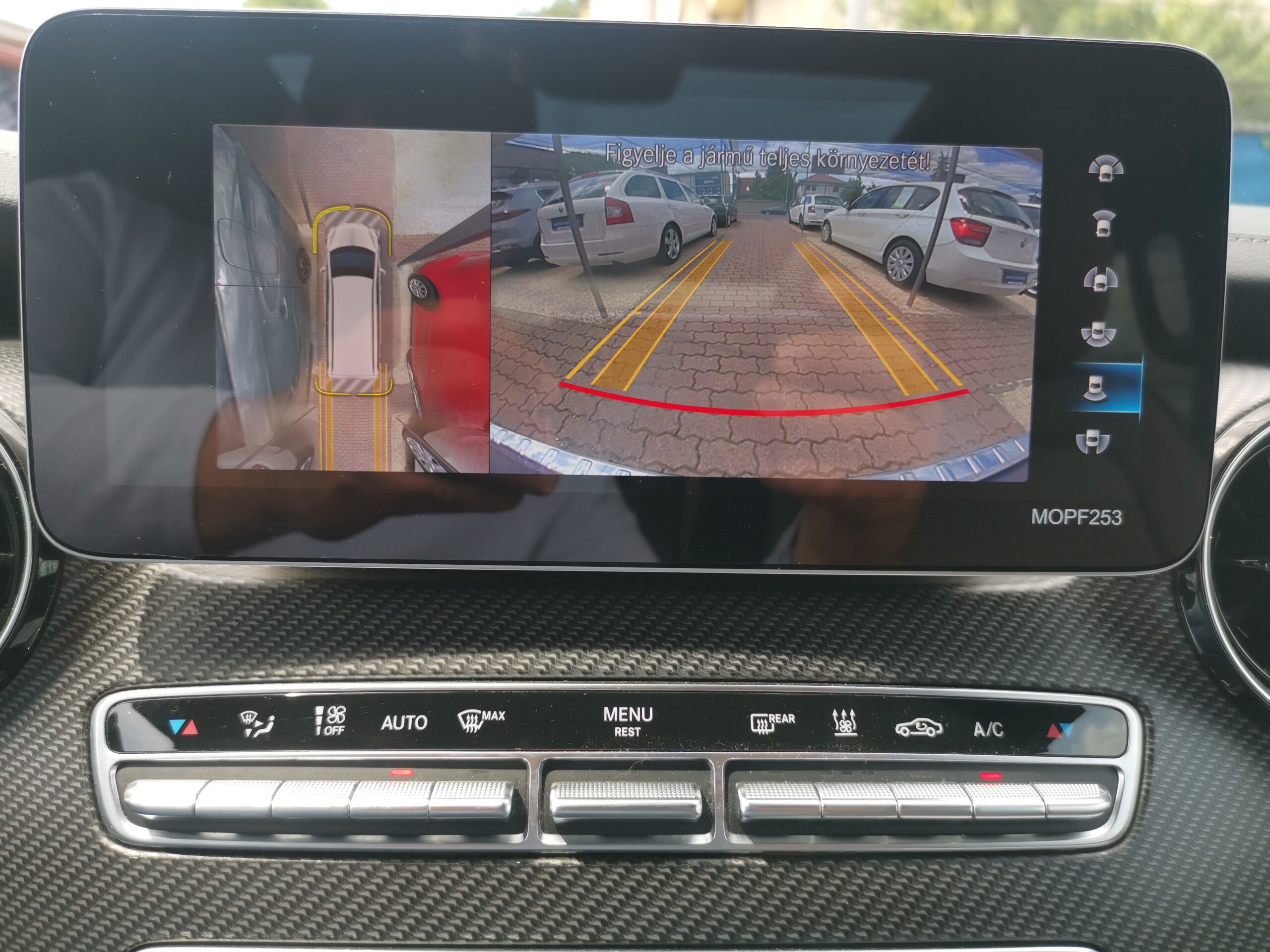 MERCEDES-BENZ V-OSZTÁLY V 300 BlueTec d Exclusive L (Automata) 4×4 (7 személyes ) 67.000km! 2. Tulaj! AMG LINE. BŐR. NAVIGÁCIÓ. PANORÁMA