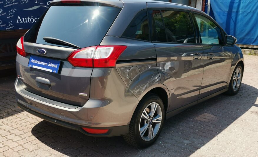 FORD C-MAX Grand1.6 SCTi EcoBoost Champions [7 személy] 103.000km! DIGIT KLÍMA. PARKRADAR. ÜLÉSFŰTÉS