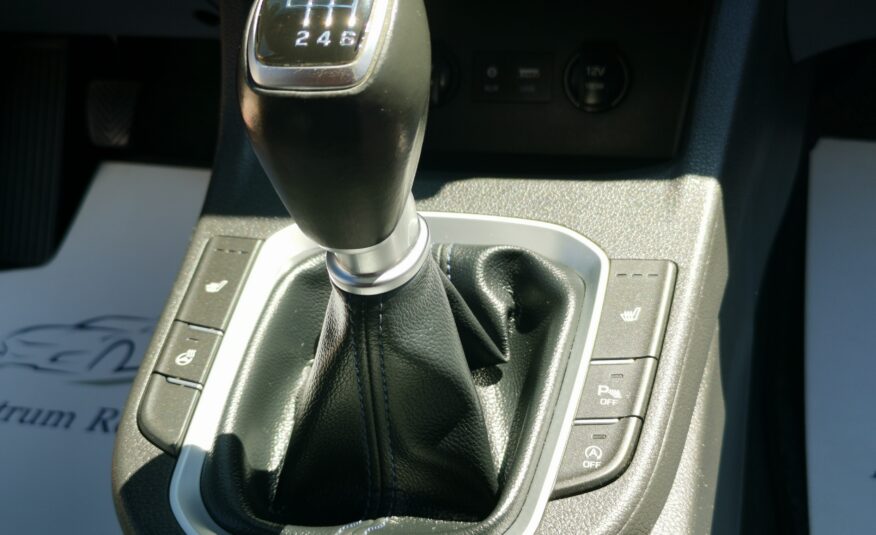 HYUNDAI I30 1.4 T-GDi GO! Plus 34.000km! 2. Tulaj. Szervizkönyv! TEMPOMAT. NAVIGÁCIÓ. KAMERA