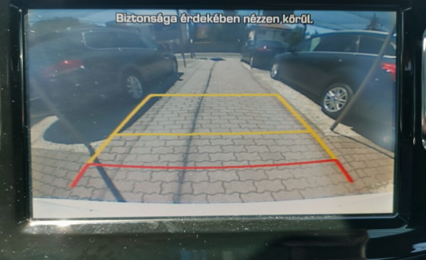 HYUNDAI I30 1.4 T-GDi GO! Plus 34.000km! 2. Tulaj. Szervizkönyv! TEMPOMAT. NAVIGÁCIÓ. KAMERA