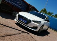HYUNDAI I30 1.4 T-GDi GO! Plus 34.000km! 2. Tulaj. Szervizkönyv! TEMPOMAT. NAVIGÁCIÓ. KAMERA