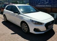HYUNDAI I30 1.4 T-GDi GO! Plus 34.000km! 2. Tulaj. Szervizkönyv! TEMPOMAT. NAVIGÁCIÓ. KAMERA