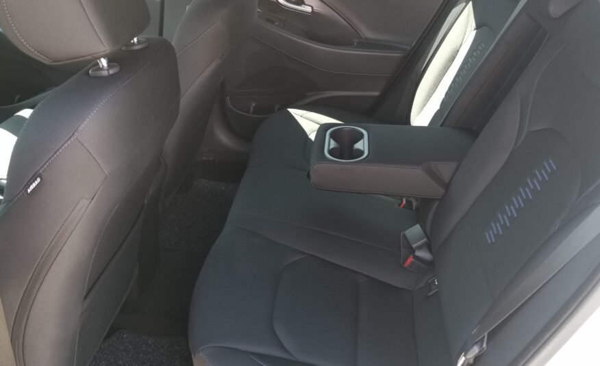 HYUNDAI I30 1.4 T-GDi GO! Plus 34.000km! 2. Tulaj. Szervizkönyv! TEMPOMAT. NAVIGÁCIÓ. KAMERA