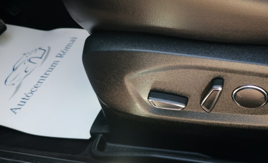 FORD S-MAX 1.5 EcoBoost Titanium MO.-i. 1. Tulaj. Szervizkönyv! FÉLBŐR BELSŐ. TEMPOMAT. NAVIGÁCIÓ