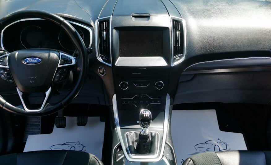 FORD S-MAX 1.5 EcoBoost Titanium MO.-i. 1. Tulaj. Szervizkönyv! FÉLBŐR BELSŐ. TEMPOMAT. NAVIGÁCIÓ