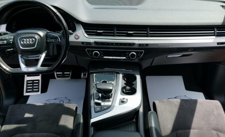 AUDI Q7 SQ7 4.0 V8 TDI quattro Tiptronic ic [7 személy] BŐR. PANORÁMA TETŐ. NAVIGÁCIÓ. LED. VONÓHOROG