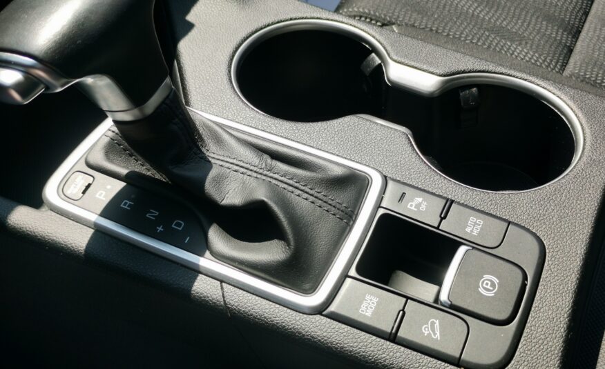 KIA SPORTAGE 1.6 CRDI HP Silver DCT MY21 MO.-i. 1. Tulaj. Autómata. ÁFÁ-s! TEMPOMAT. PARKRADAR. KAMERA