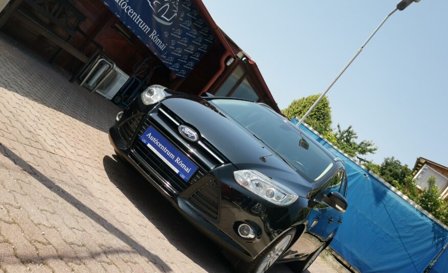 FORD FOCUS 1.6 SCTI Ecoboost Titanium 138.000km! DIGIT KLÍMA. NAVIGÁCIÓ. XENON. TEMPOMAT