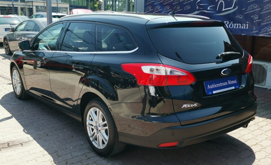 FORD FOCUS 1.6 SCTI Ecoboost Titanium 138.000km! DIGIT KLÍMA. NAVIGÁCIÓ. XENON. TEMPOMAT