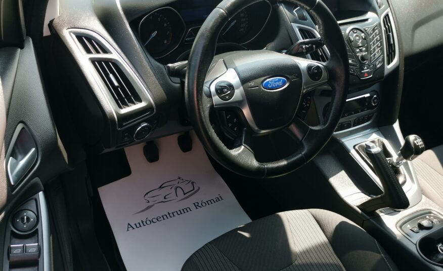 FORD FOCUS 1.6 SCTI Ecoboost Titanium 138.000km! DIGIT KLÍMA. NAVIGÁCIÓ. XENON. TEMPOMAT