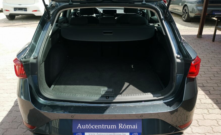 SEAT LEON ST 2.0 TDI Style MO.-i. 1. Tulaj. Szervizkönyv! ÁFÁ-s! TEMPOMAT. PARKRADAR. LED. ALUFELNI