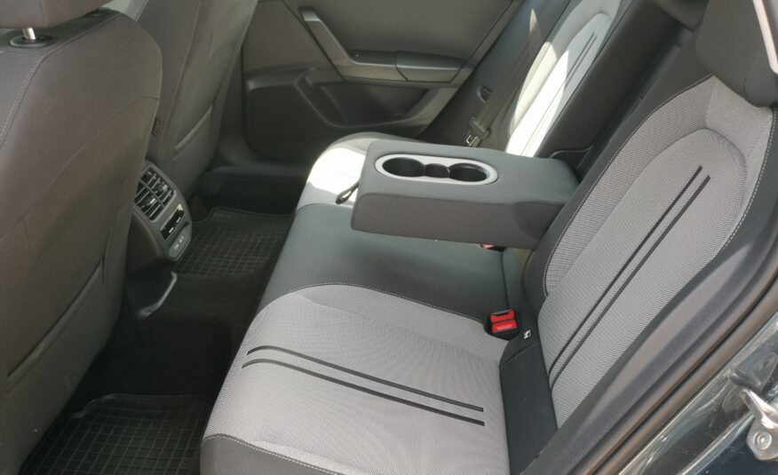 SEAT LEON ST 2.0 TDI Style MO.-i. 1. Tulaj. Szervizkönyv! ÁFÁ-s! TEMPOMAT. PARKRADAR. LED. ALUFELNI