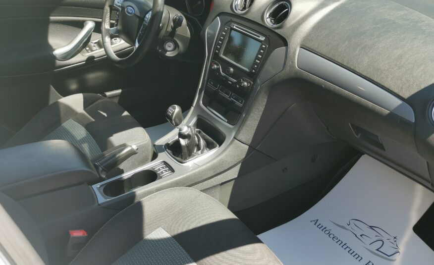 FORD MONDEO 2.0 TDCi Business MO.-i. 1. Tulaj. Szervizkönyv! TEMPOMAT. PARKRADAR. ÜLÉSFŰTÉS