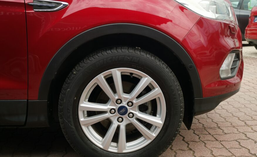 FORD KUGA 1.5 EcoBoost Titanium MO.-i. 2. Tulaj. Szervizkönyv! Áfá-s! PANORÁMA TETŐ. BŐRBELSŐ. LED