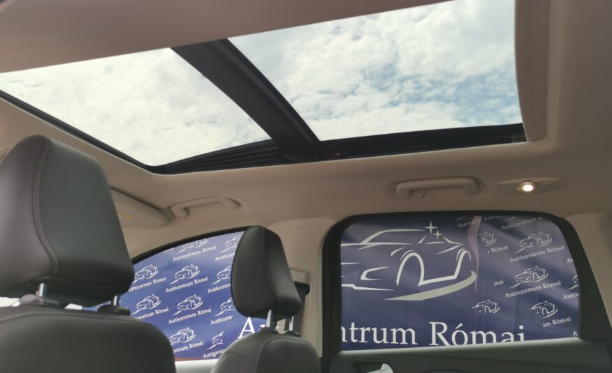FORD KUGA 1.5 EcoBoost Titanium MO.-i. 2. Tulaj. Szervizkönyv! Áfá-s! PANORÁMA TETŐ. BŐRBELSŐ. LED