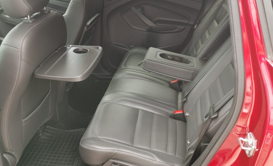 FORD KUGA 1.5 EcoBoost Titanium MO.-i. 2. Tulaj. Szervizkönyv! Áfá-s! PANORÁMA TETŐ. BŐRBELSŐ. LED