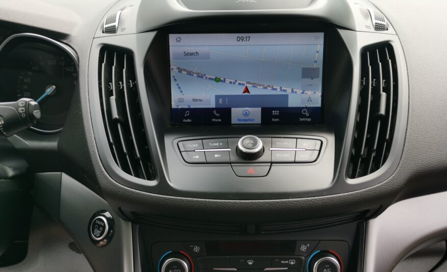 FORD KUGA 1.5 EcoBoost Titanium MO.-i. 2. Tulaj. Szervizkönyv! Áfá-s! PANORÁMA TETŐ. BŐRBELSŐ. LED
