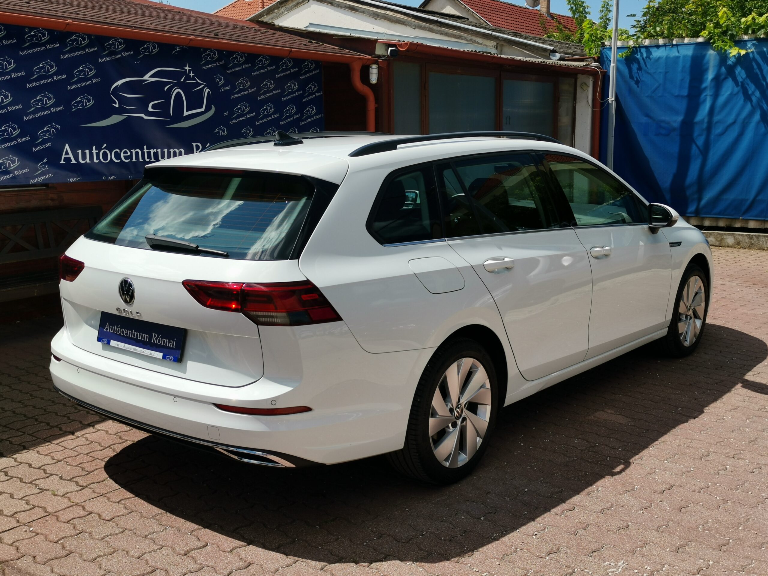 VOLKSWAGEN GOLF VIII Variant 1.5 TSI ACT Style MO.-i. 1. Tulaj. ÁFÁ-s! TEMPOMAT. LED. ÜLÉSFŰTÉS. ALUFELNI