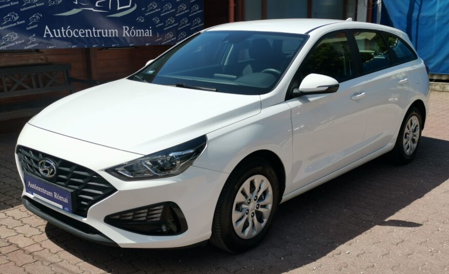 HYUNDAI I30 1.5 DPi Life MO.-i. 1. Tulaj. Szervizkönyv! ÁFÁ-s! TEMPOMAT. PARKRADAR. KÖDLÁMPA