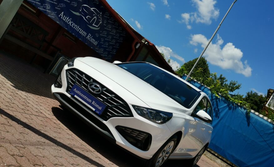 HYUNDAI I30 1.5 DPi Life MO.-i. 1. Tulaj. Szervizkönyv! ÁFÁ-s! TEMPOMAT. PARKRADAR. KÖDLÁMPA