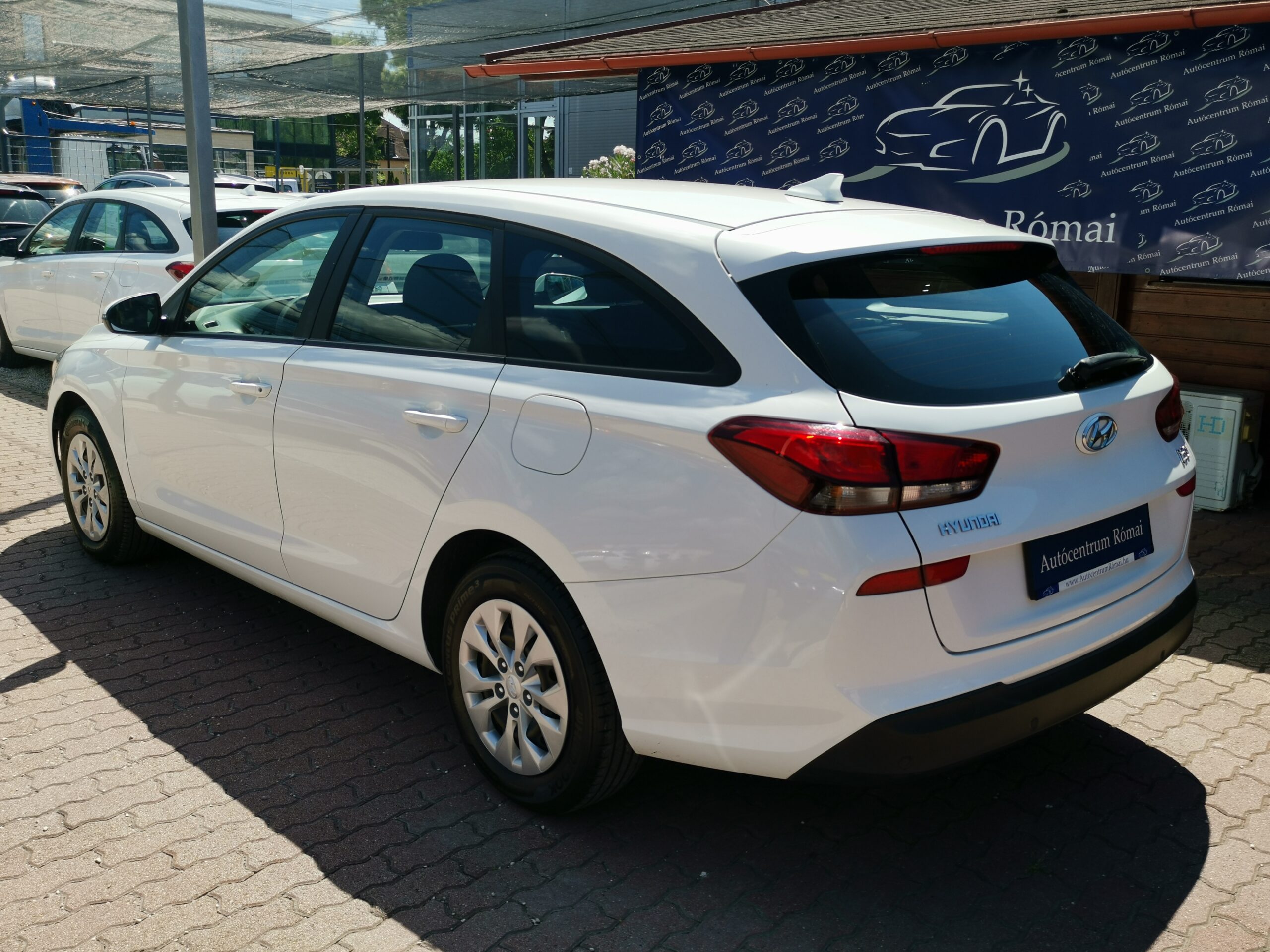 HYUNDAI I30 1.5 DPi Life MO.-i. 1. Tulaj. Szervizkönyv! ÁFÁ-s! TEMPOMAT. PARKRADAR. KÖDLÁMPA