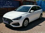 HYUNDAI I30 1.5 DPi Life MO.-i. 1. Tulaj. Szervizkönyv! ÁFÁ-s! TEMPOMAT. PARKRADAR. KÖDLÁMPA