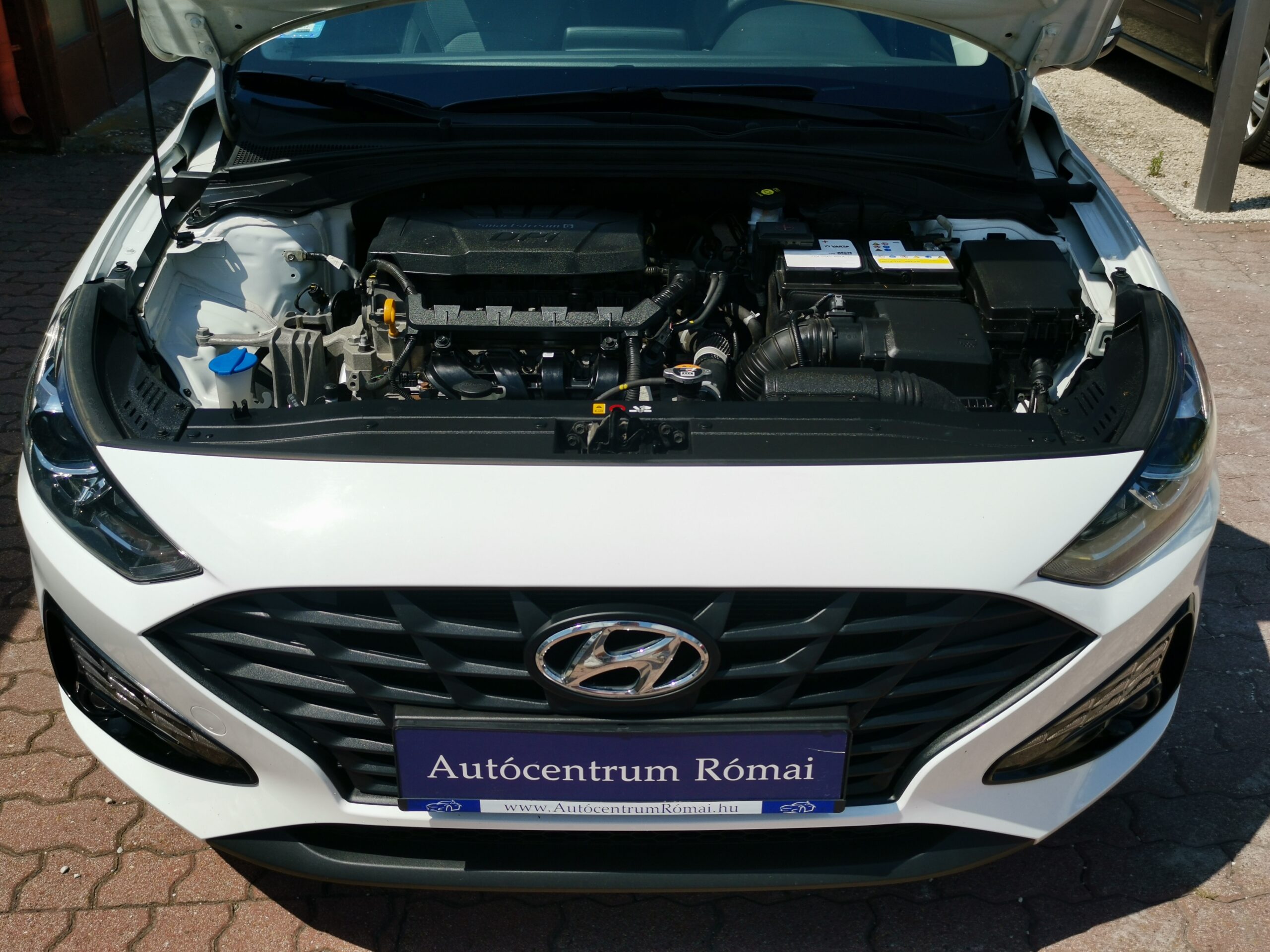 HYUNDAI I30 1.5 DPi Life MO.-i. 1. Tulaj. Szervizkönyv! ÁFÁ-s! TEMPOMAT. PARKRADAR. KÖDLÁMPA